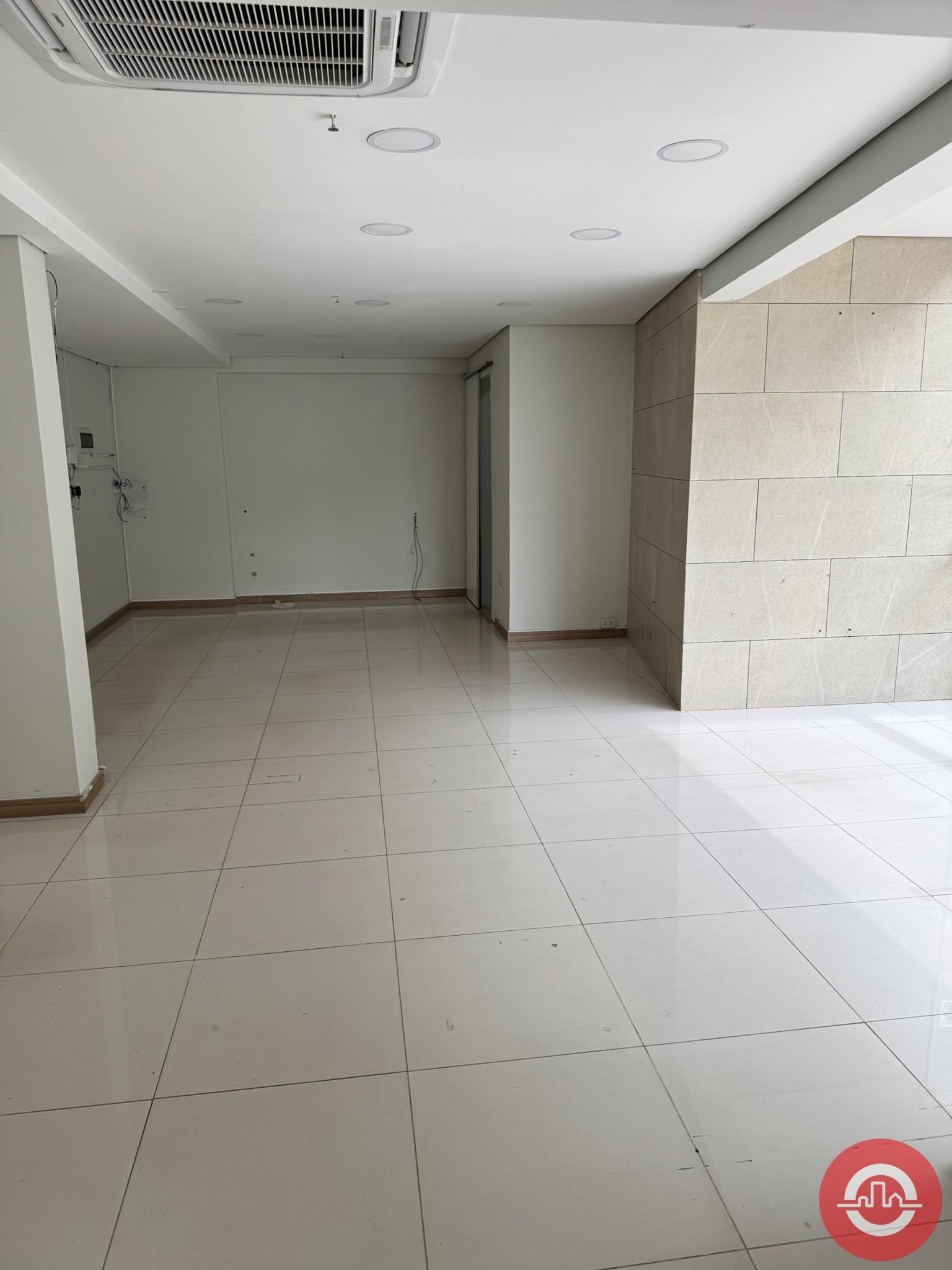 En venta Oficina – Showroom en el corazon corporativo de Asuncion, Paraguay